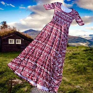 Lularoe Ana Dress Tribal Design Maroon/White Size Large NWT